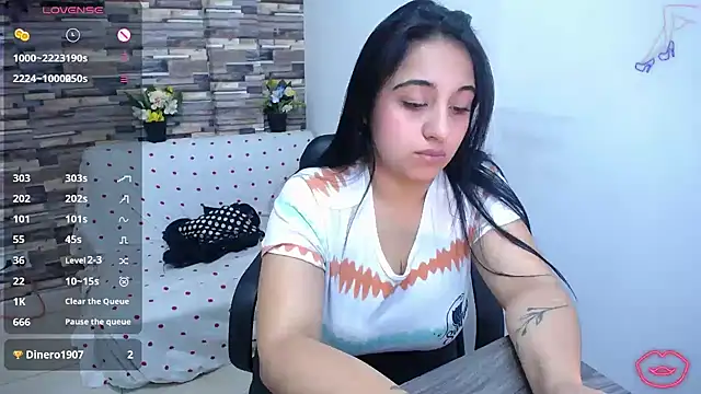 Czat XXX na żywo – miaboobss