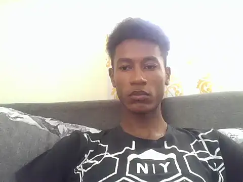 دردشة Badboy_00s الجنسية المباشرة