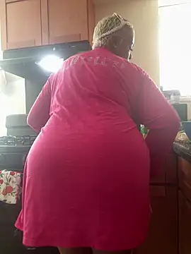BIGCUMSHOW35 élő XXX-chatje