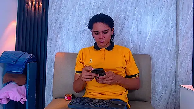 Chatroom XXX en direct de PatrickHard_