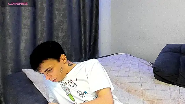 Clark_Day Chat XXX in diretta