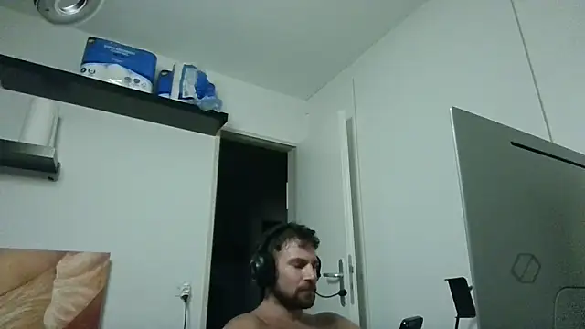 alpha-hunk Live XXX-Chat