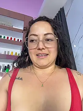 Chatroom XXX en direct de Nails_Lucia