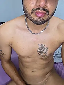 ADN_CALIENTE – Live XXX-chat