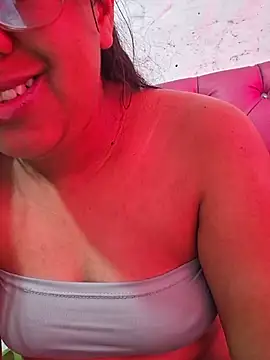 ZaidaWet লাইভ XXX চ্যাট
