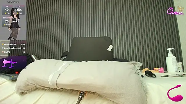 hazel_milf 现场XXX聊天