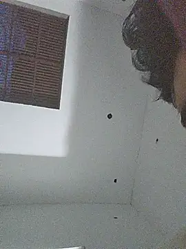 Yash__009 Adlı Modelin Web Kamerası Şovu