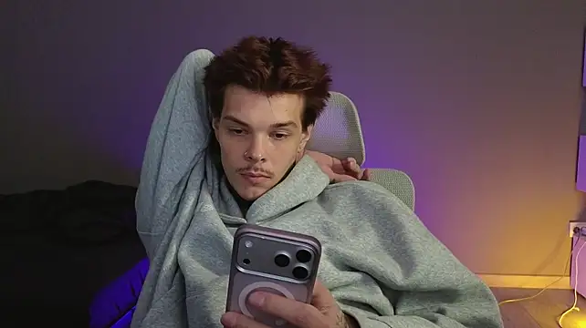 DENIS_HERE live XXX chat