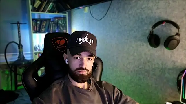 Chat XXX Live _Serious_Man