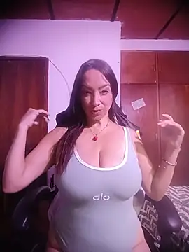 แชท XXX สดของ Cristal_BigTits
