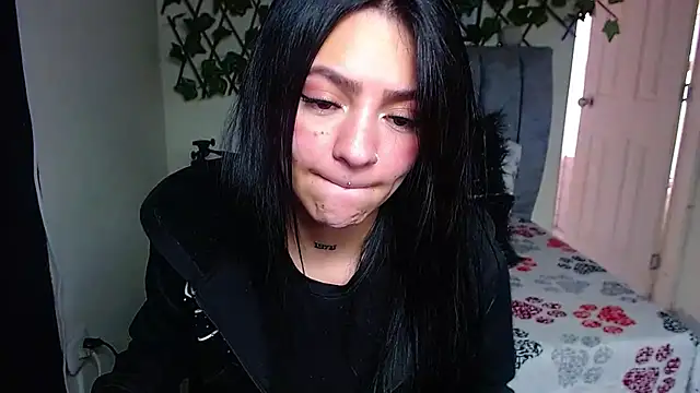 Violettasquirt's Live XXX Chat
