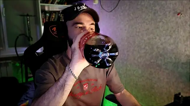 Chatroom XXX en direct de _Serious_Man