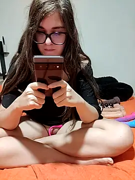 MiaChan_Neko's Live XXX Chat
