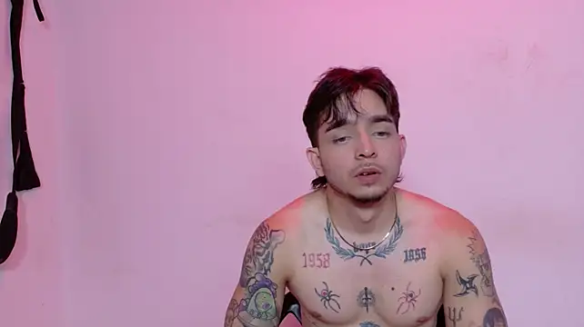 Chat +18 de AliceandMax ao vivo