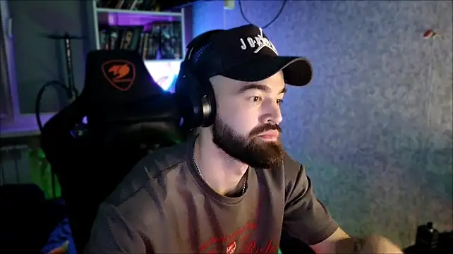XXX chat uživo modela _Serious_Man
