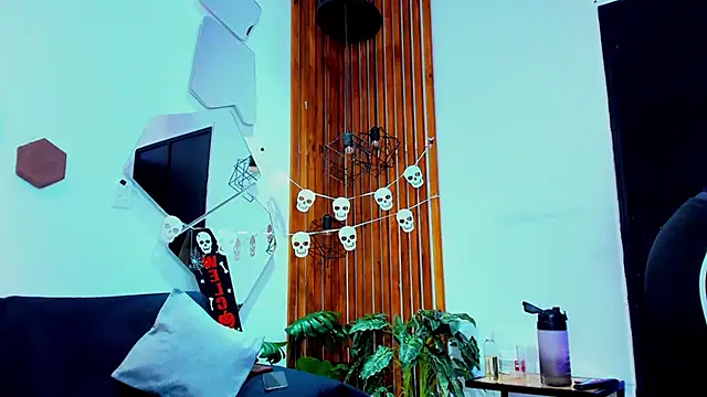 RomanCroftのライブXXXチャット