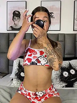 Chat +18 de JuliaColemann ao vivo
