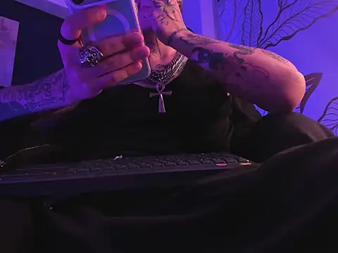 Živý XXX chat Black_Sshadow