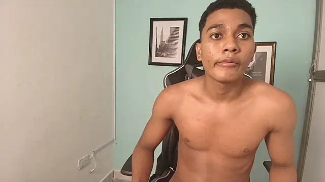 Chat +18 de An_fox23 ao vivo
