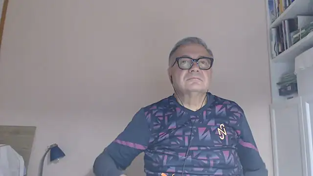 YOU6meのライブXXXチャット