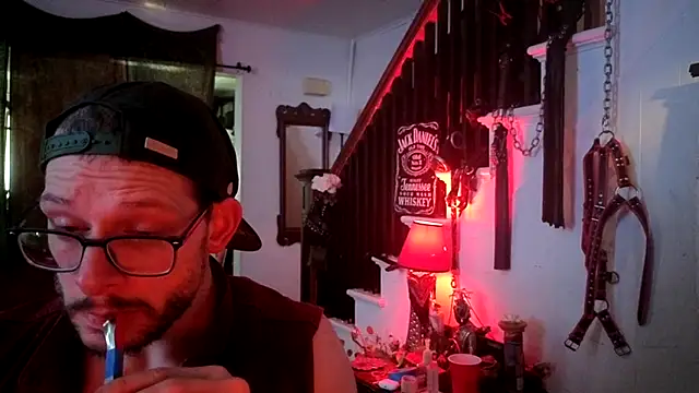 MasterDaddyCool live XXX chat