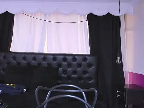 Matt_Smith__ live XXX chat