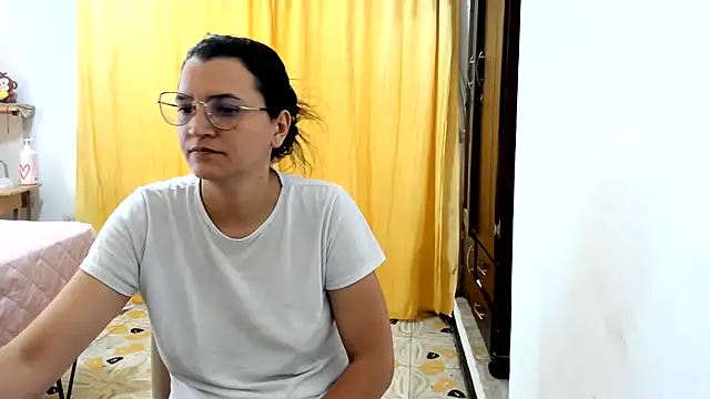 MARILYN_GARCIA: онлайн-секс-чат