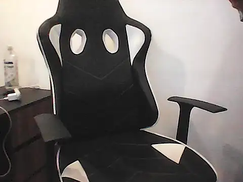 Yorel1109-'s Live XXX Chat