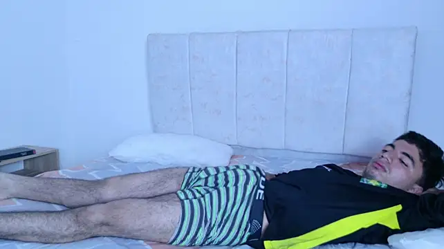 manuel_oa Adlı Modelin Canlı XXX Sohbeti