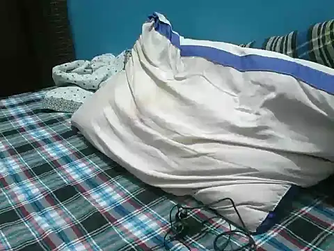 XXX chat uživo modela Precumboner