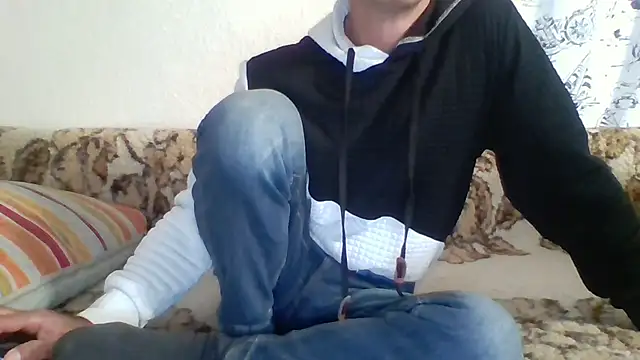 XXX chat uživo modela yvesstorm1