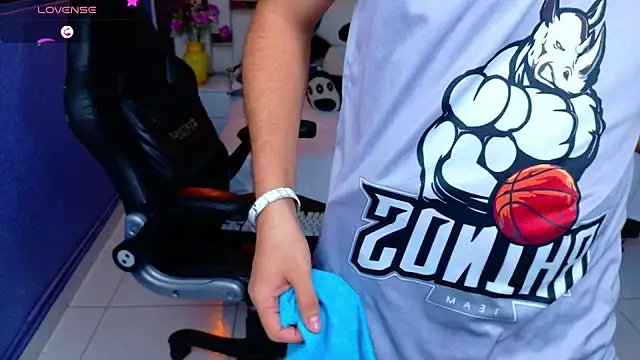 Živý XXX chat ian_sprouse