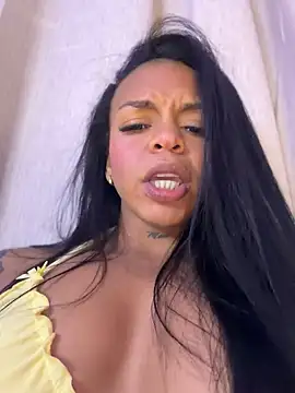 Chat +18 de Charly_ ao vivo