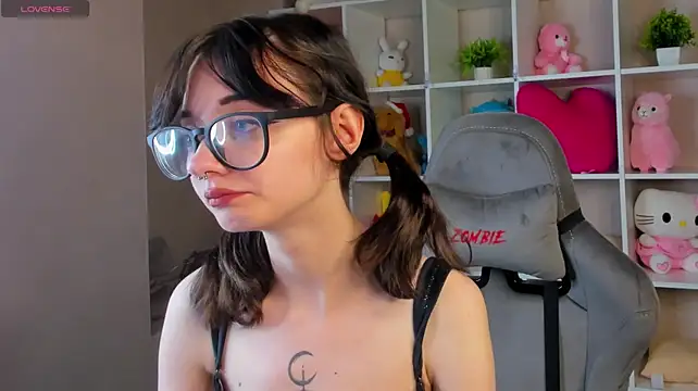 Emily_Burnns Chat XXX live