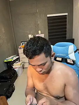 Sensualcharlie 网络视讯表演