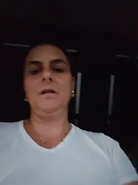 IsabelleCraftn Live XXX chat