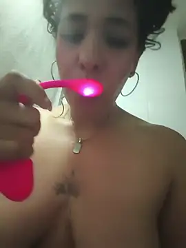 Chatroom XXX en direct de Ivon_C