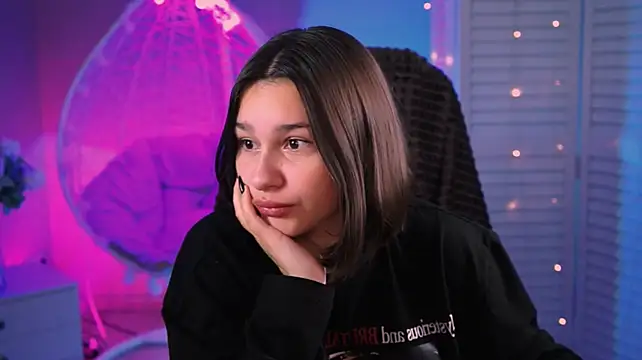 KimClarks_ live XXX chat