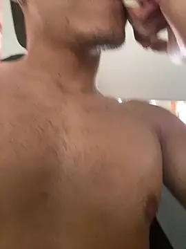 Alejandro_vega_ Adlı Modelin Canlı XXX Sohbeti