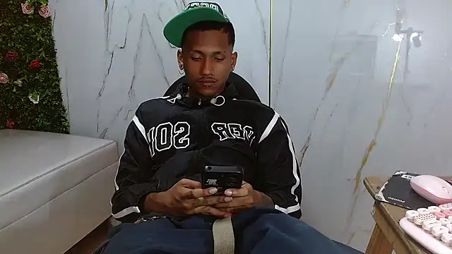 ManSant Live XXX-chat