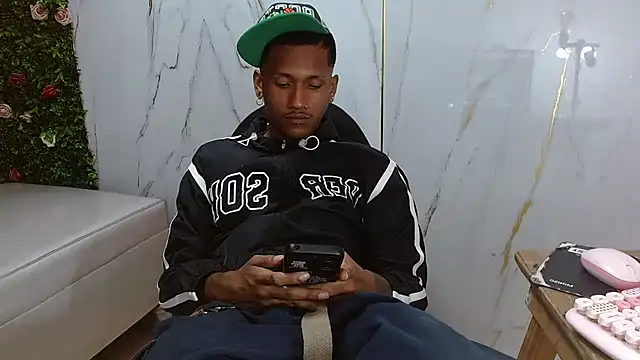 Chat +18 de ManSant ao vivo