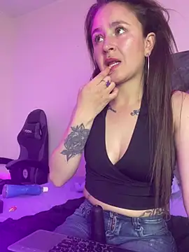 tatti_ec Adlı Modelin Canlı XXX Sohbeti