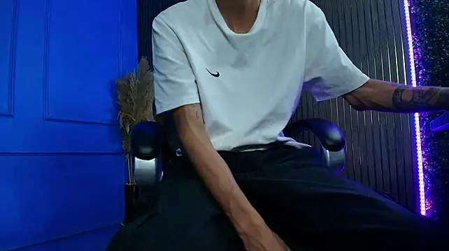 NEOSLY_7 Live XXX Chat