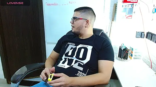 Chat XXX en directo de Realjoel01