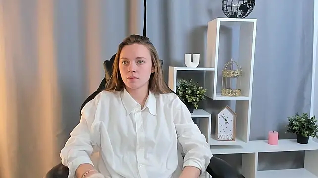 XXX chat uživo modela NakitaHilzer