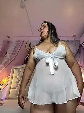 Chat XXX ao vivo de Lucy_Milf_474