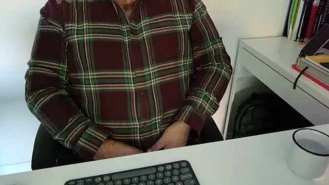 BearOfficer: απευθείας συνομιλία ΧΧΧ