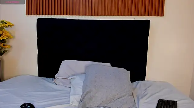 Bella-Bloom Live XXX-chat