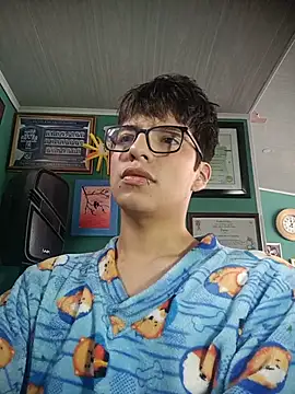 Milo_Wolff Live XXX-Chat
