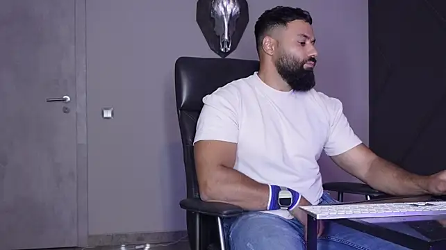Chat XXX ao vivo de mattmasterss